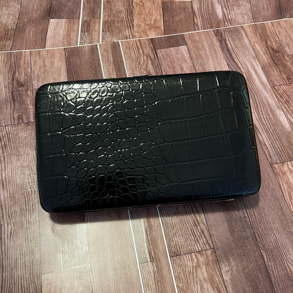 Womens Hananel Wallet Clutch Wallet Black Vegan Croc